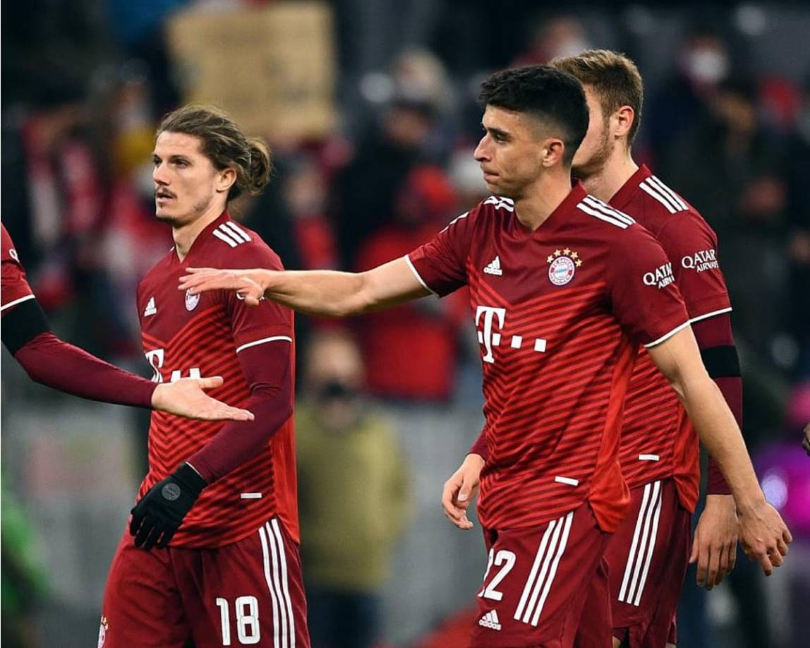 El diario alemán Bild informa que el Bayern Múnich ya se ha puesto manos a la obra para confeccionar la plantilla para la próxima temporada. A la espera de lo que suceda con Robert Lewandowski, el club ya ha empezado la ‘operación salida’, con los siguientes jugadores en la rampa para abandonar el equipo: Marcel Sabitzer, Marc Roca, Bouna Sarr, Omar Richards, Joshua Zirkzee, Christian Früchtl, Christopher Scott y Sapreth Sing.