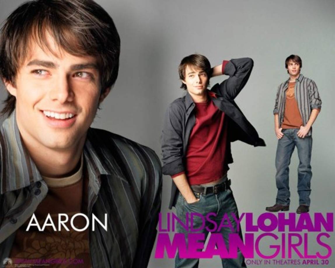 Bennett compartió imágenes del momento emocional exclusivamente con PEOPLE y dijo que la propuesta fue una completa sorpresa.