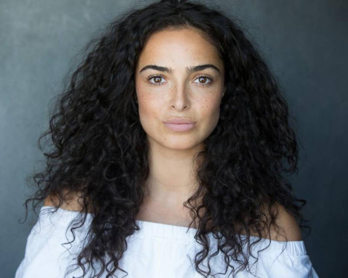 Anna Shaffer , que interpretó a Romilda Vane en tres películas, también compartió una foto de Smith en su historia de Instagram. “No puedo creer que haya podido respirar el mismo aire. Qué mujer tan asombrosa, qué actriz tan asombrosa”, escribió. En otra historia, escribió: “Espero que todos vean <i>Tea With The Dames</i> este fin de semana, la brillante Dame M en todo su esplendor. ¡¡¡Una de ellas!!!”