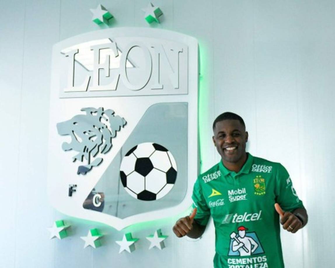 Joel Campbell dejó el fútbol europeo para fichar por el León de la Liga MX. El tico será uno de los jugadores mejores pagados de México. Ganará un millón de dólares al año y será uno de solo 12 jugadores que rebasan el millón de dólares anuales en la liga azteca.