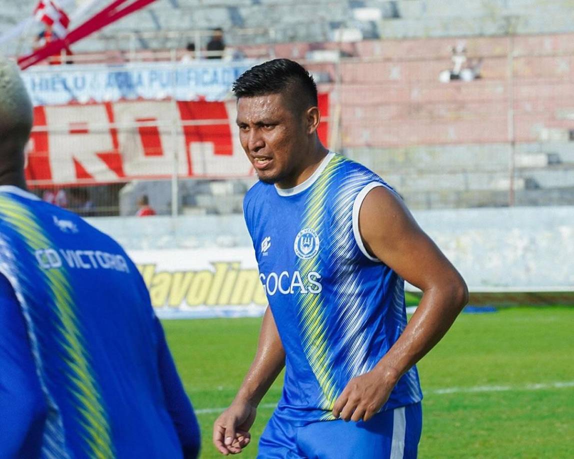 El delantero hondureño Frelys López no sigue en el Victoria para la próxima temporada y suena para reforzar a los Lobos de la UPN en el Torneo Apertura 2024.