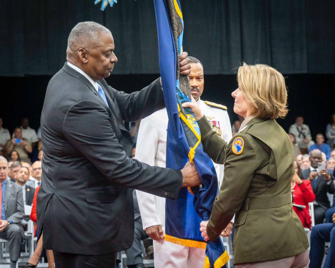 Moncada congratuló y agradeció a la exjefe del Comando Sur de los Estados Unidos de América, SOUTHCOM, (por sus siglas en inglés de United States Southern Command), General Laura Richardson, por su apoyo a favor del resguardo del pueblo hondureño tras culminar su gestión como autoridad militar del hemisferio.