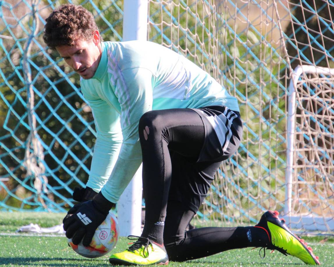 El portero español cuenta con 28 años de edad.