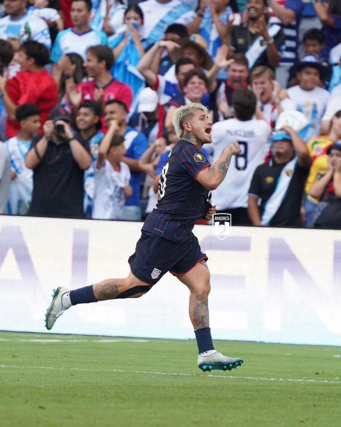 Quién es Diego Luna, el 'mexicano' que busca golear al 'Tri'