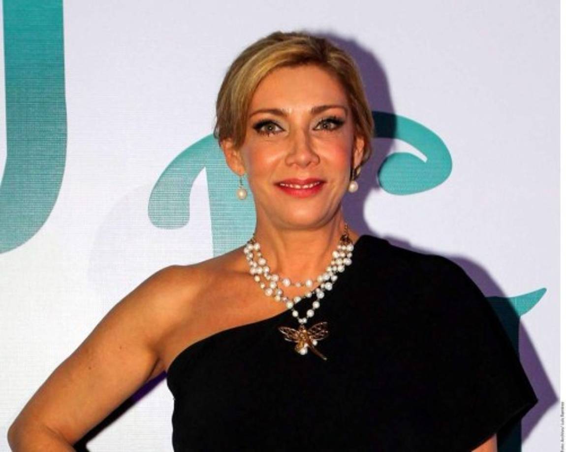 Resulta que tras regresar a México de Perú y su ruptura con el Rey Grupero, la actriz causó revuelo al confesar que en los últimos días ha aumentado su miedo de morir y dejar sola a su hija.<br/><br/>