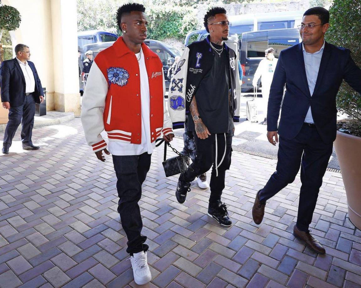 Desde ESPN Brasil informan que Vinicius está triste, golpeado y hundido por todo lo que pasa en España cada vez que visita un estadio.