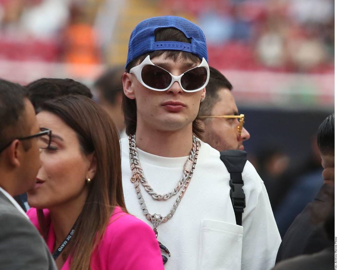 Sin embargo, convencer al nacido en Zapopan no sería sencillo, según Julio Preciado, quien reveló la supuesta cifra que pide el joven de 24 años para cantar. 