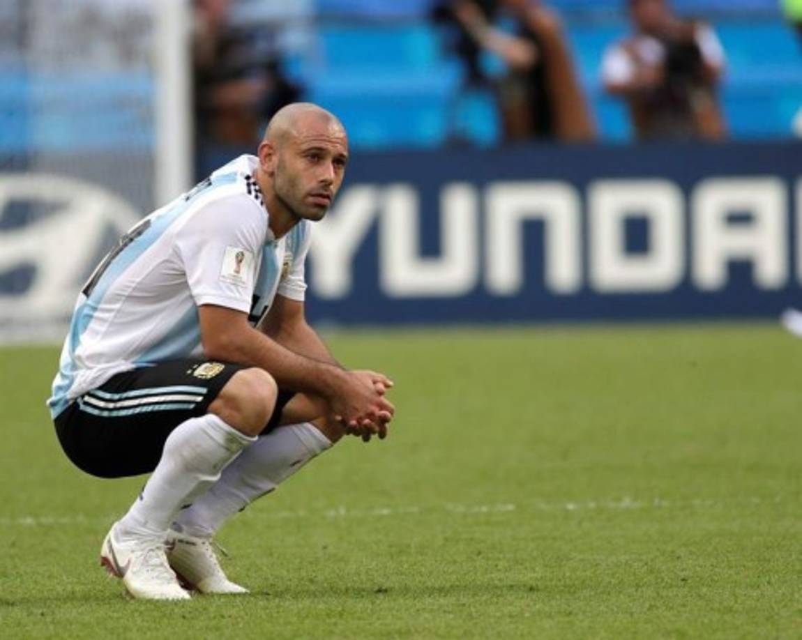 El volante Javier Mascherano anunció que se retirá de la selección argentina tras la derrota ante Francia.
