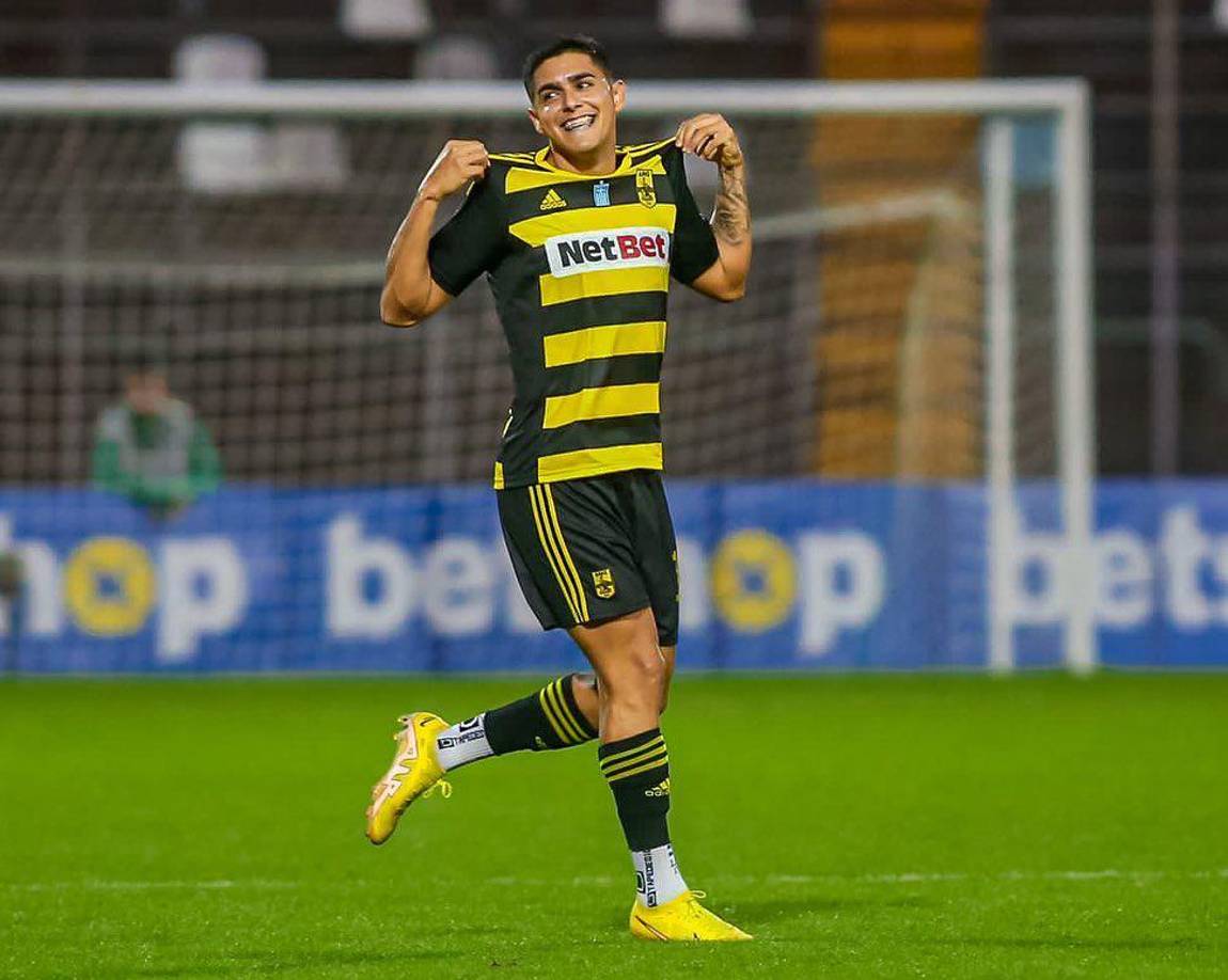 Grupo OPSA confirmó que el nacido en La Ceiba volará en las próximas horas a Escocia, donde hará los exámenes médicos para después estampar su rúbrica.