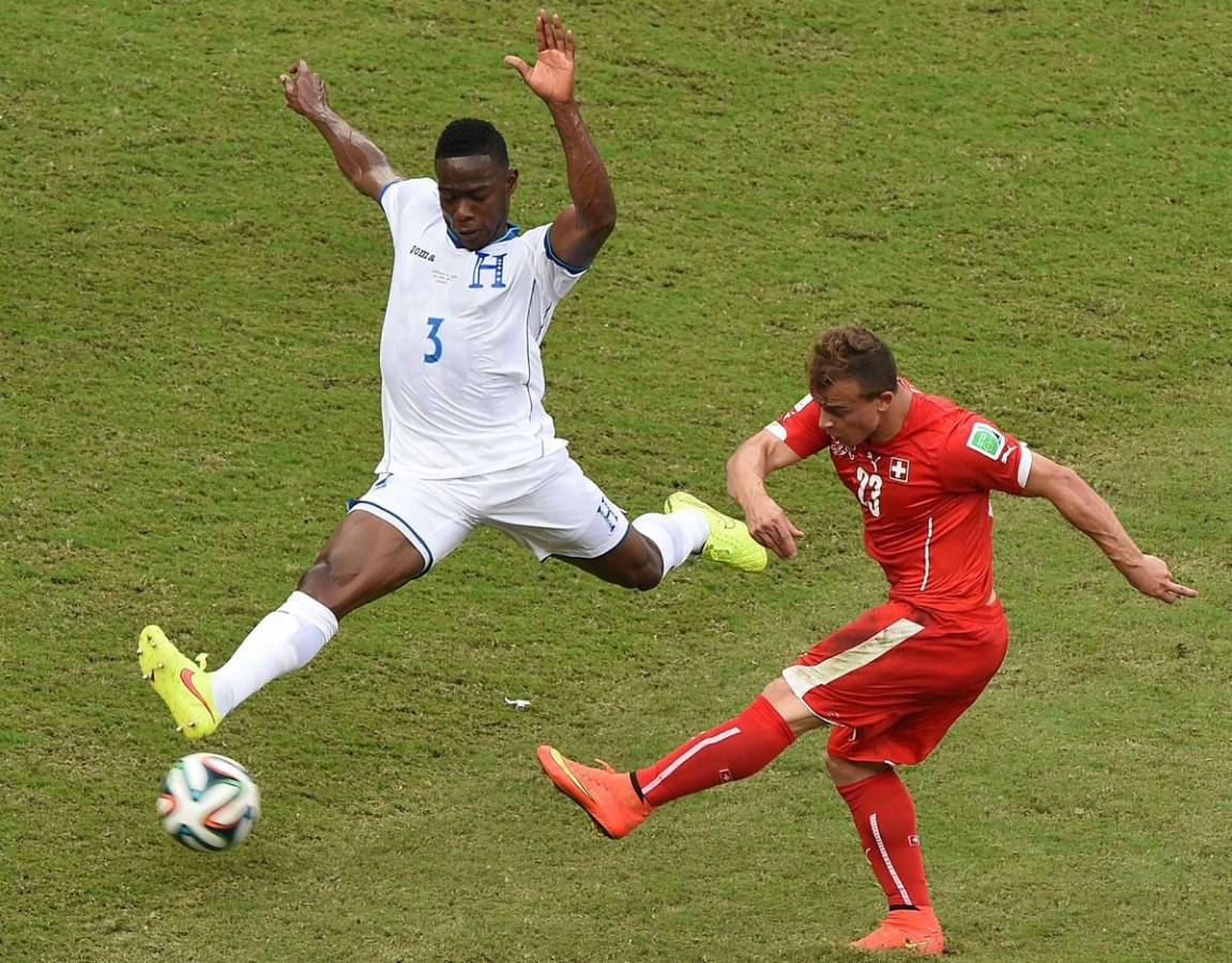 El exdefensa disputó dos Mundiales con la Bicolor.