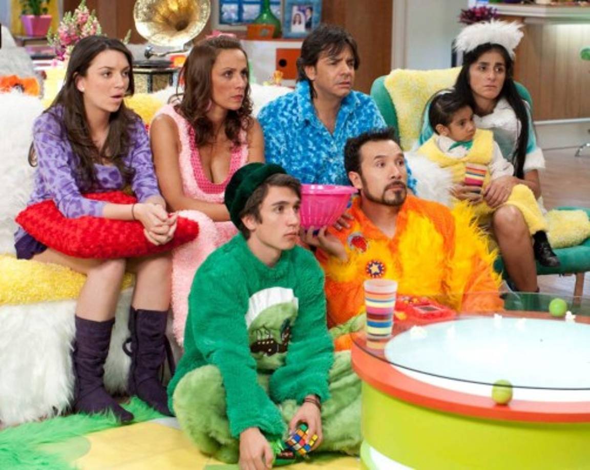 Para suerte de Eugenio Derbe, cada uno de los personajes de la 'Familia Peluche' funcionó de maravilla y la comedia se convirtió en un éxito mundial.