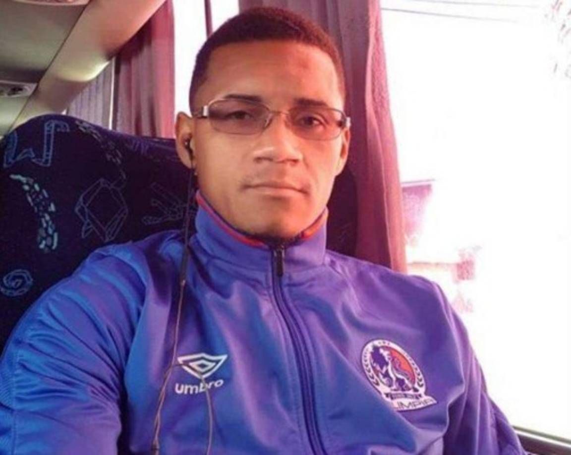 Carlos Will Mejía: En las últimas horas ha circulado el rumor de que el mediocampista ofensivo podría llegar al Juticalpa FC de la Liga de Ascenso luego de que fue dado de baja por el Olimpia. 'Es una posibilidad, la junta directiva la está tratando. Es un jugador importante, veremos si se concreta', dijo Danilo Turcios.