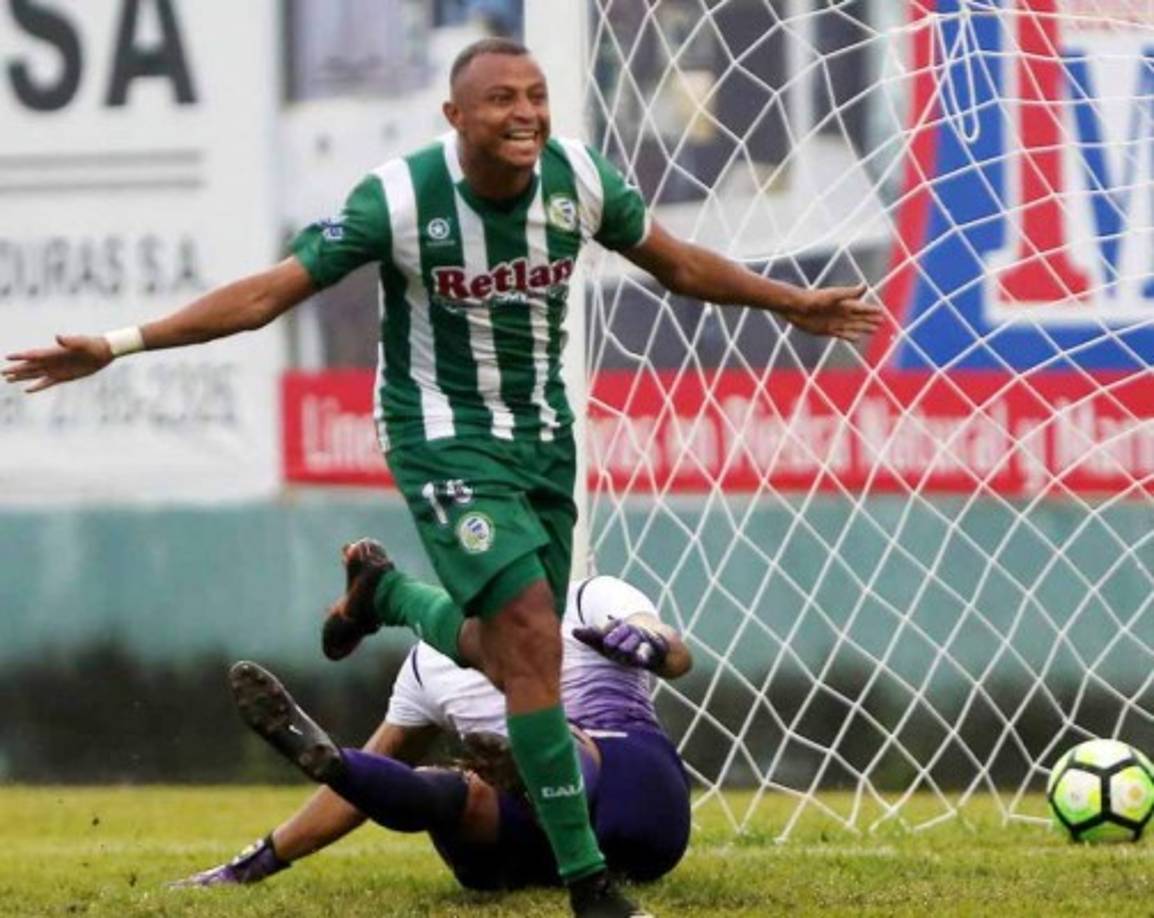 Ovidio Lanza: El delantero es otro de los que está sin equipo tras el descenso del Juticalpa. Lo quieren Motagua, Olimpia y Marathón.