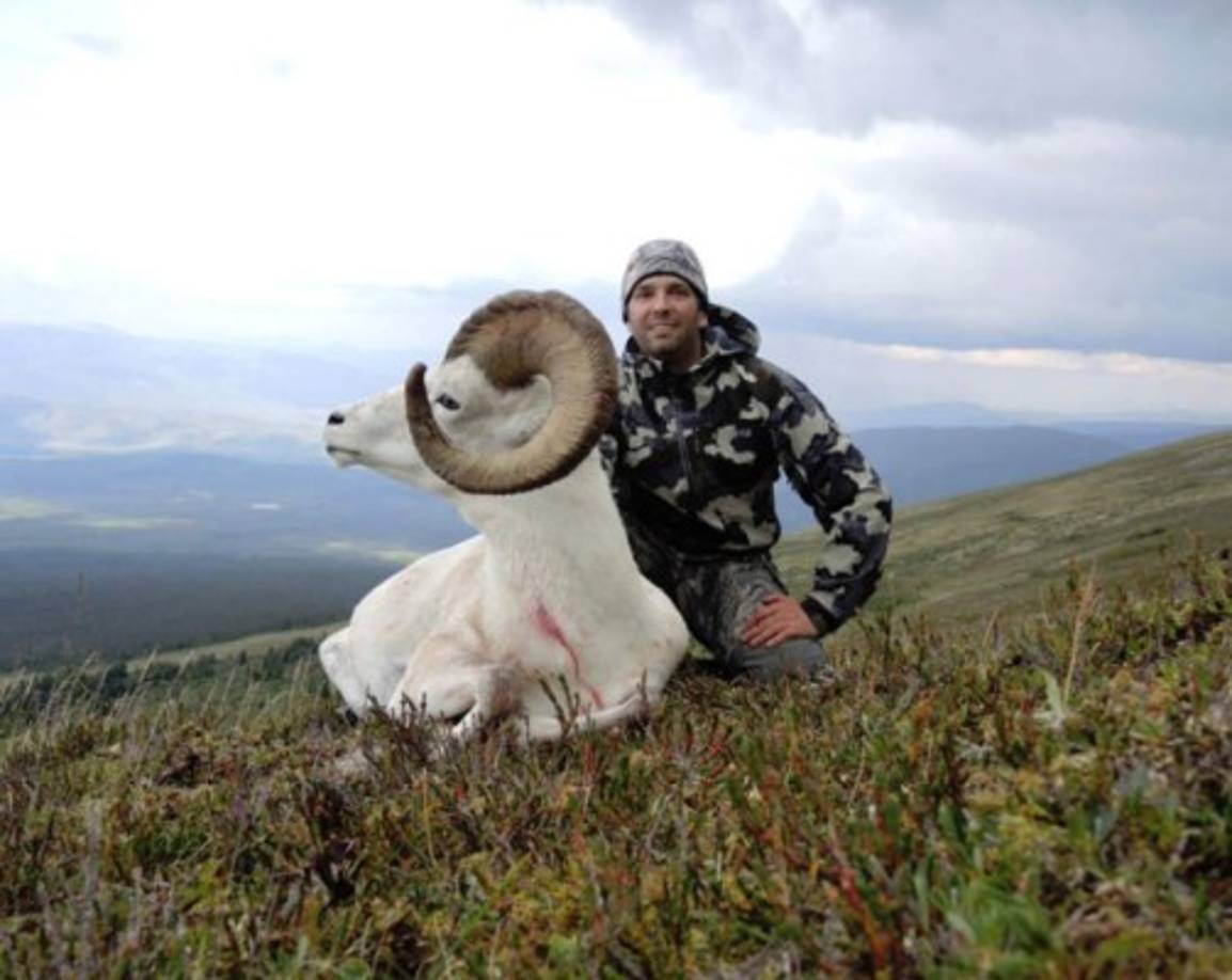 'Mis hijos aman cazar. Son cazadores y se han vuelto buenos en ello. No soy muy partidario de la caza y me sorprende que les guste', expresó el magnate.