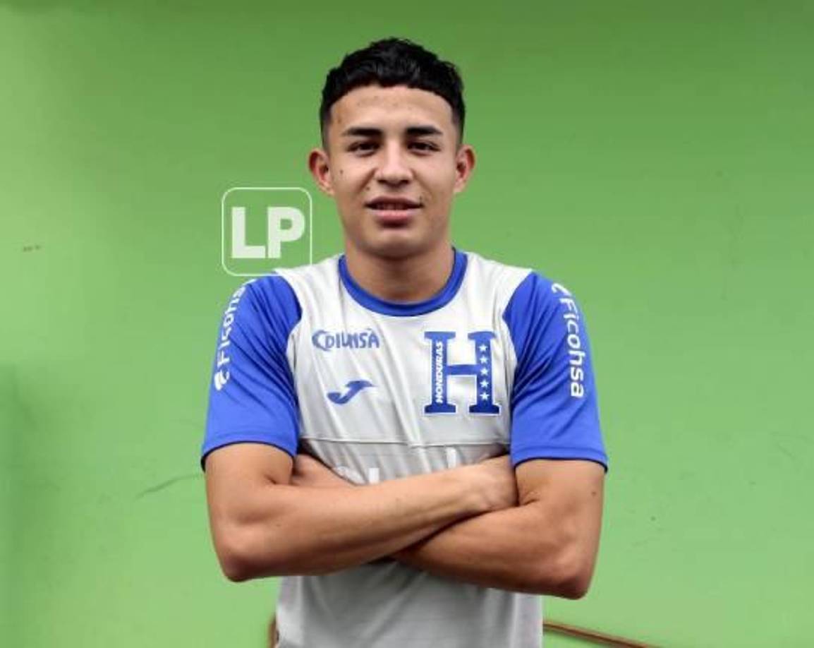 Jefryn Edgardo Macías Marín, igual es delantero, lo hace para la UPNFM, nació el 02/01/2004 en Tegucigalpa, Francisco Morazán.