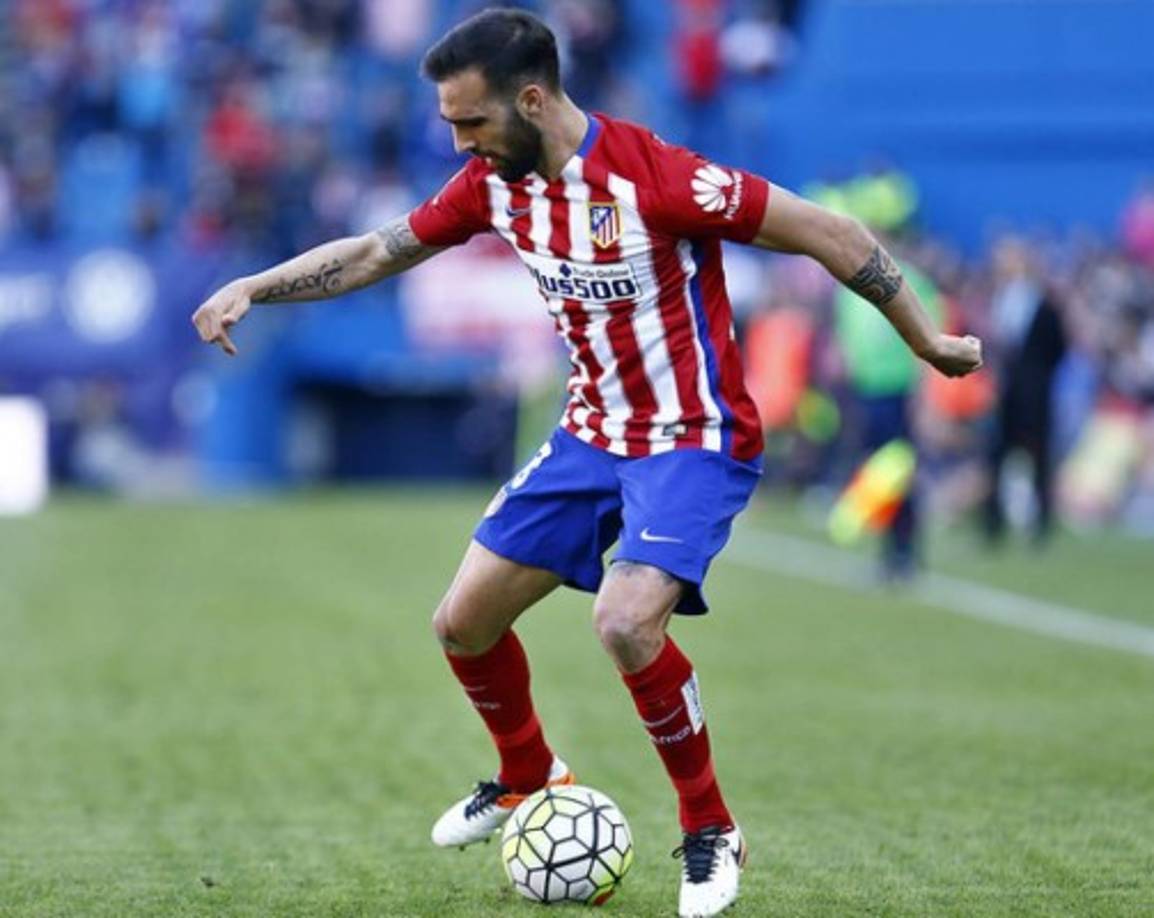 Jesús Gámez: Lateral español que cuenta con 34 años de edad, es otro de los que no tiene equipo y podría fichar gratis por cualquier club. Ha militado en equipos como Atlético de Madrid, Newcastle y Málaga.