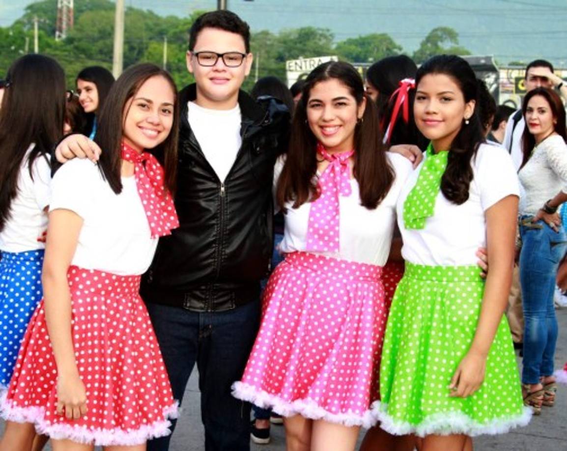 Lizbeth Reyes, Roberto Fúnes, María Padilla y Andrea Sánchez.