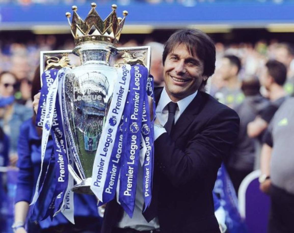 Después de unos días tormentosos entre Antonio Conte y el Chelsea, el técnico italiano parece muy cerca de ampliar su contrato con el equipo londinense. Según 'Sky', ayer domingo el entrenador se reunió con Marina Granovskaia, gerente general del Chelsea, para limar asperezas.
