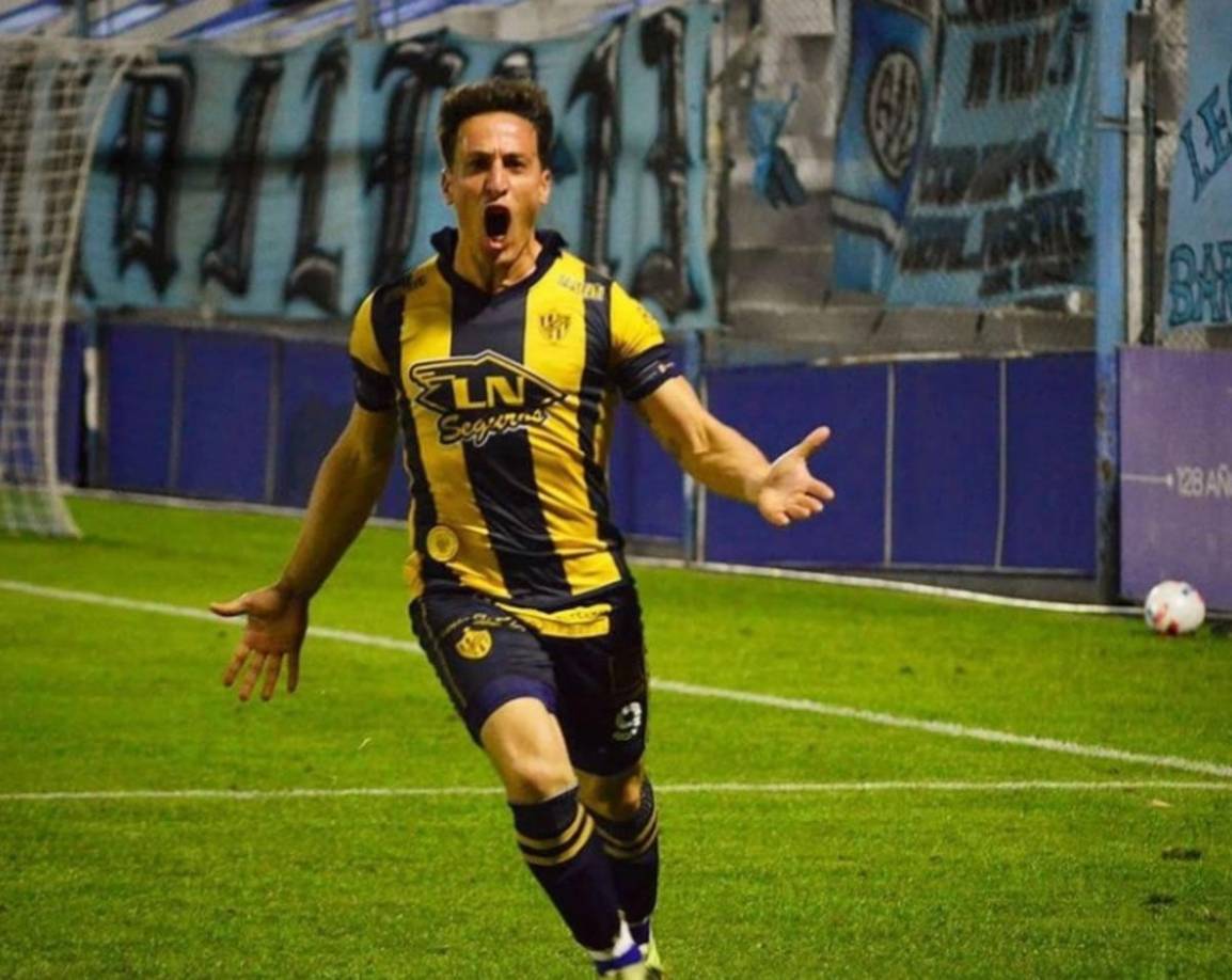 Ignacio Colombini reveló que ya tuvo comunicación con Pedro Troglio y asegura que que está “contento con mi llegada al club y ansioso porque ya se dé todo, conocer la ciudad y todo lo de adentro. Muy contento, me agarra en un momento bueno, con muchas ganas de salir del país y de encarar un desafío de estos”.