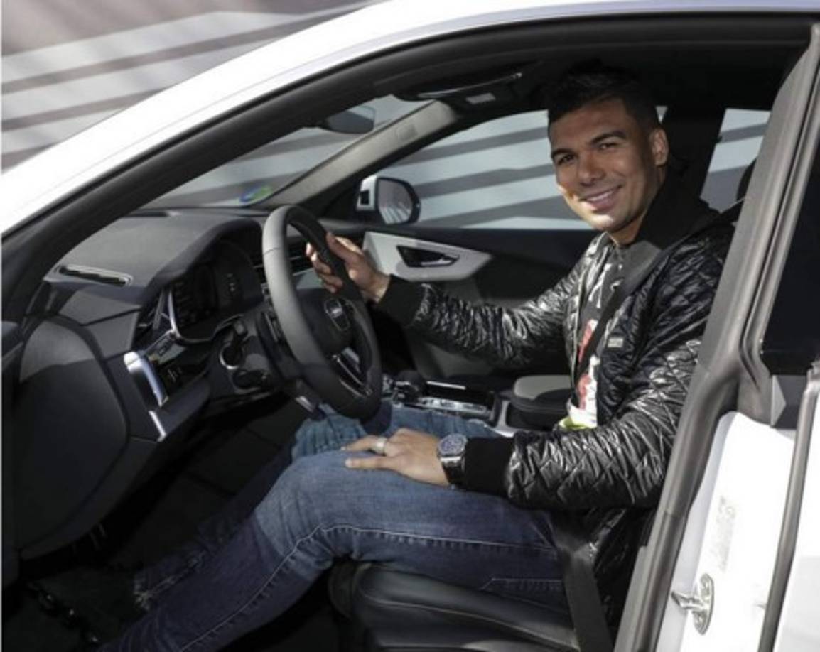 Casemiro eligió el modelo Q8 50 TDI quattro tiptronic en color blanco glaciar con un precio de 86170 euros.