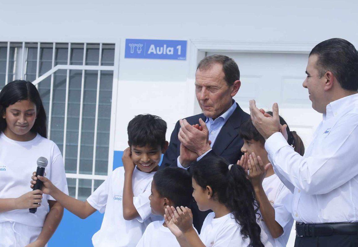 Emilio Butragueño está en Honduras gracias a Fundación Diunsa