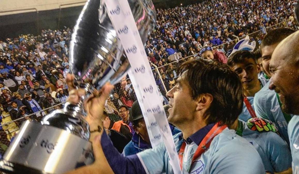 César Vigevani fue campeón con el Bolívar de la primera división de Bolivia en el 2019. Además, ganó dos campeonatos provinciales (Segunda categoría) con River de Ecuador en 2008 y 2009.