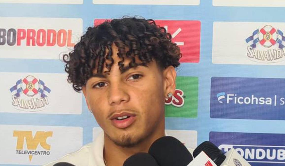 David Ruiz atendió a la prensa deportivo y señaló que está listo para jugar el viernes en el duelo Jamaica vs Honduras por la Nations League de Concacaf.