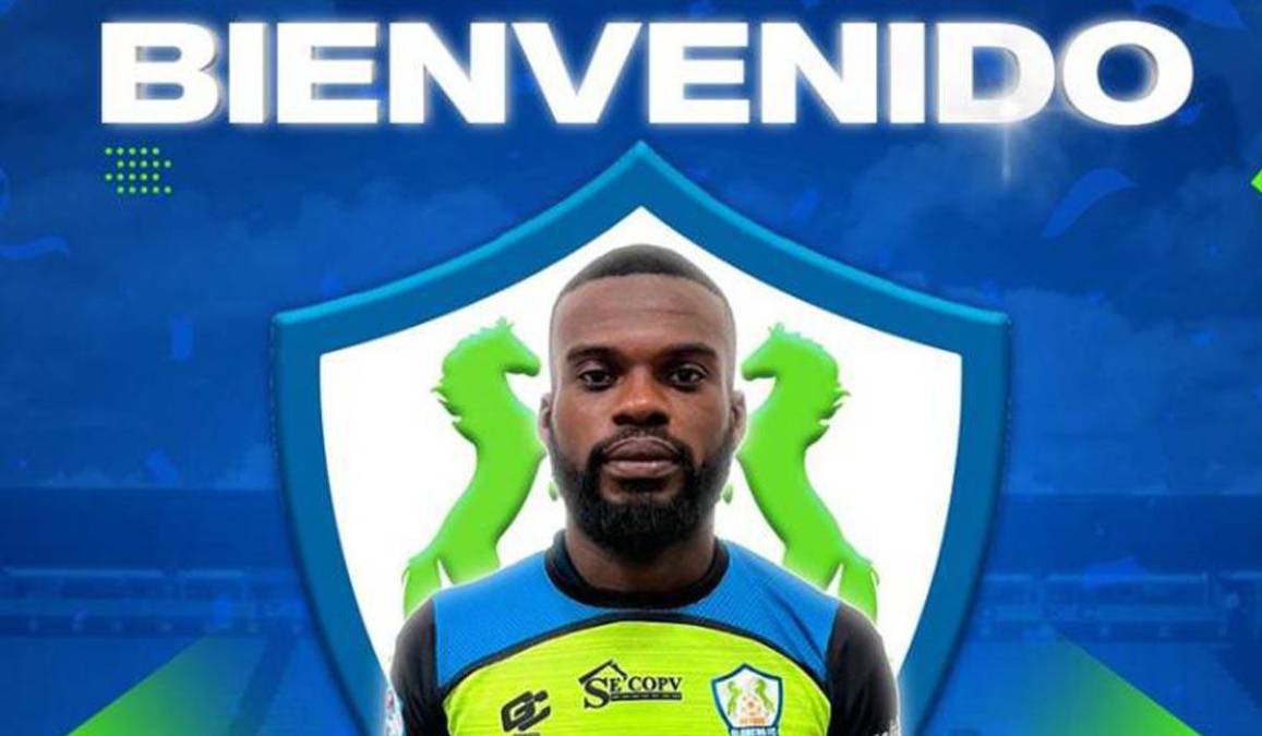 Kemsie Abbott fue anunciado como nuevo futbolista del Olancho FC, llega procedente del Juticalpa FC.