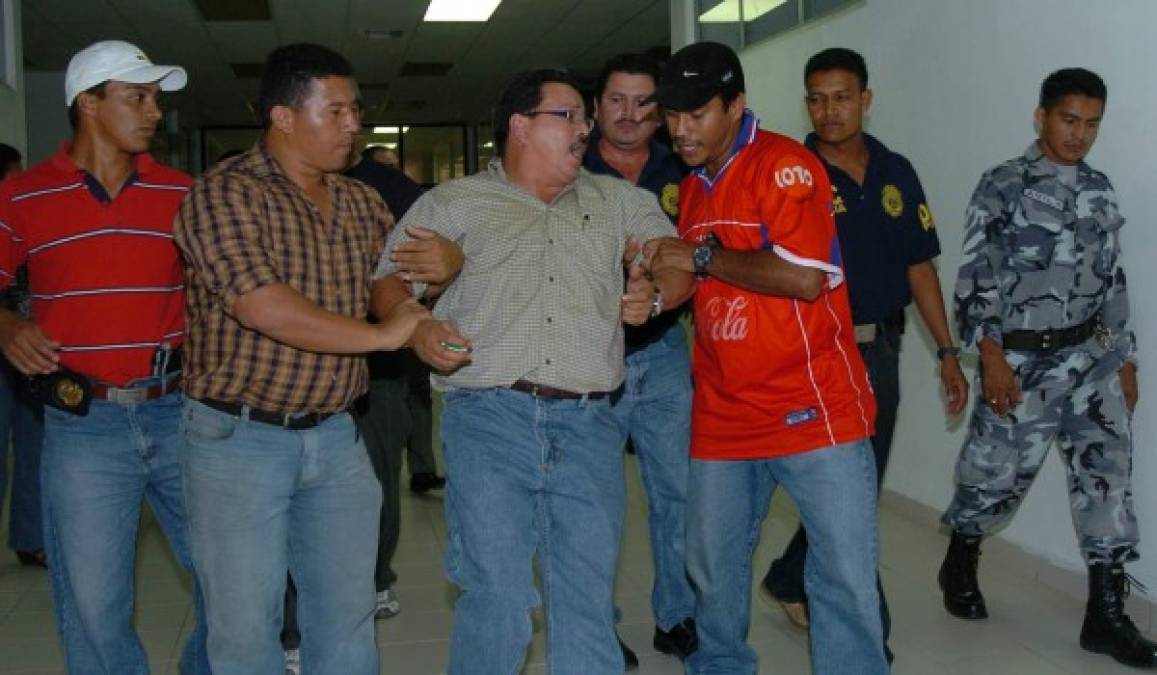 Inesperadamente, el exacalde Óscar Kilgore fue capturado en los juzgados. Ni su abogado ni él se lo esperaban. Eso ocurrido en diciembre de 2006, hoy su peor pesadilla se repite.