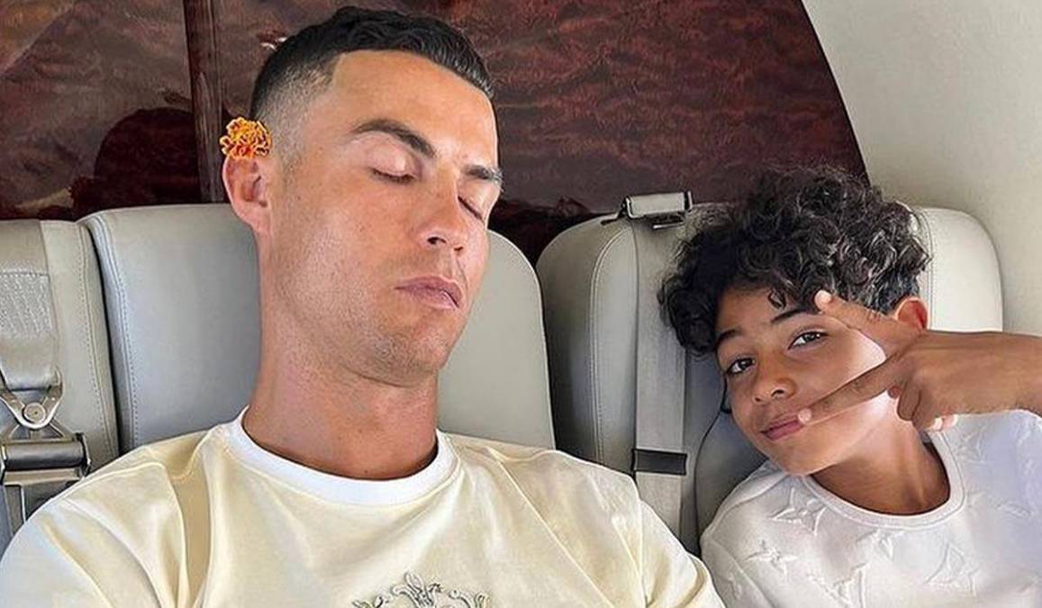 En 2010 y con solo 25 años, Cristiano Ronaldo tuvo su primer hijo. Sin embargo, decidió hacerse cargo del pequeño en solitario.