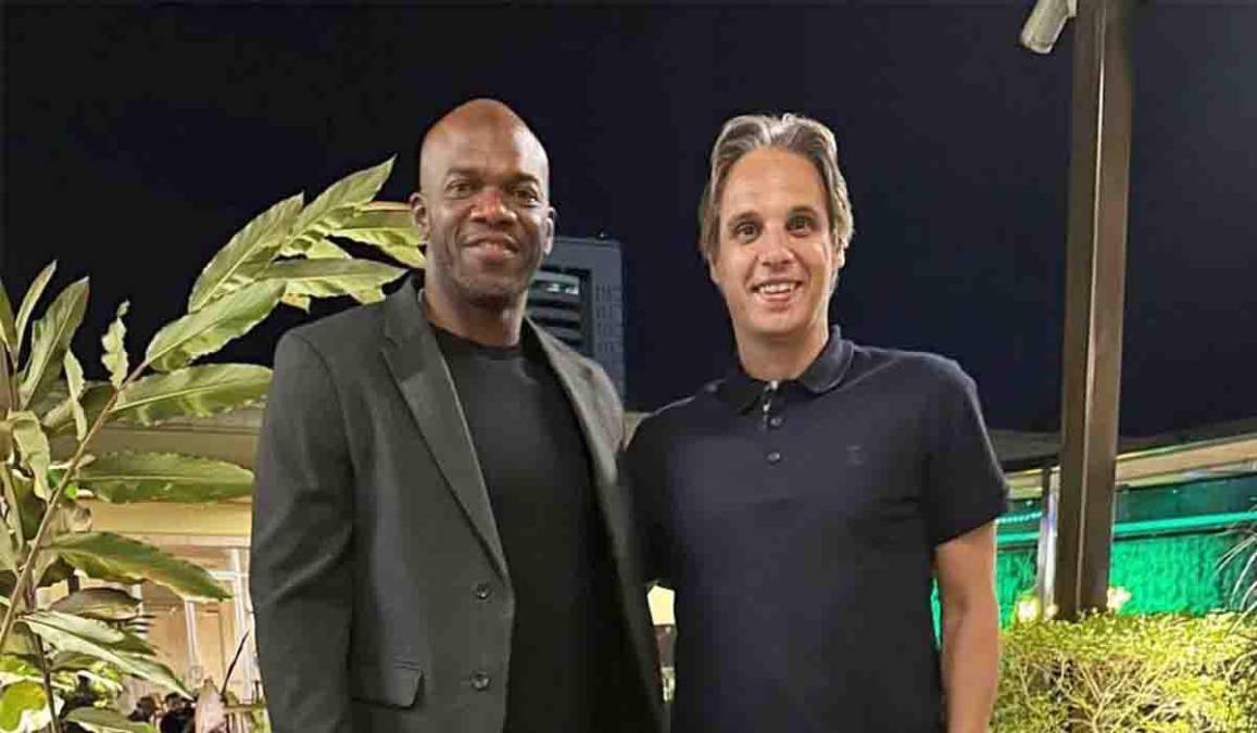 El exdelantero portugués Nuno Gomes se encuentra en Honduras y compartió con David Suazo. El luso se desempeña como asesor técnico de desarrollo de la FIFA.