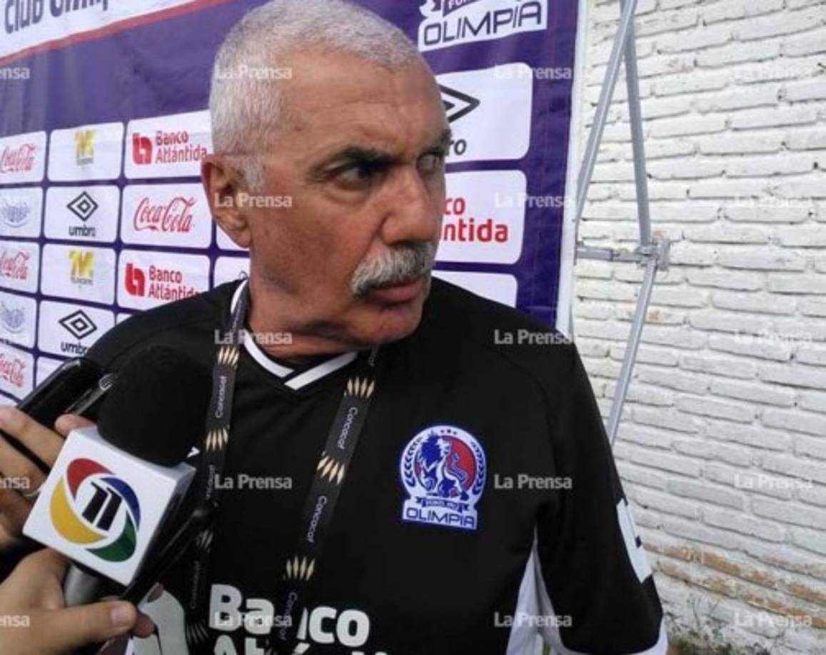El técnico de los merengues deja claro como maneja el tema de la disciplina en los clubes. 'No hay que poner la disciplina, el que llega tarde no entrena. Yo tengo más años que ellos y me levanto a las 6:00 de la mañana porque se que puede haber un tránsito complicado'.
