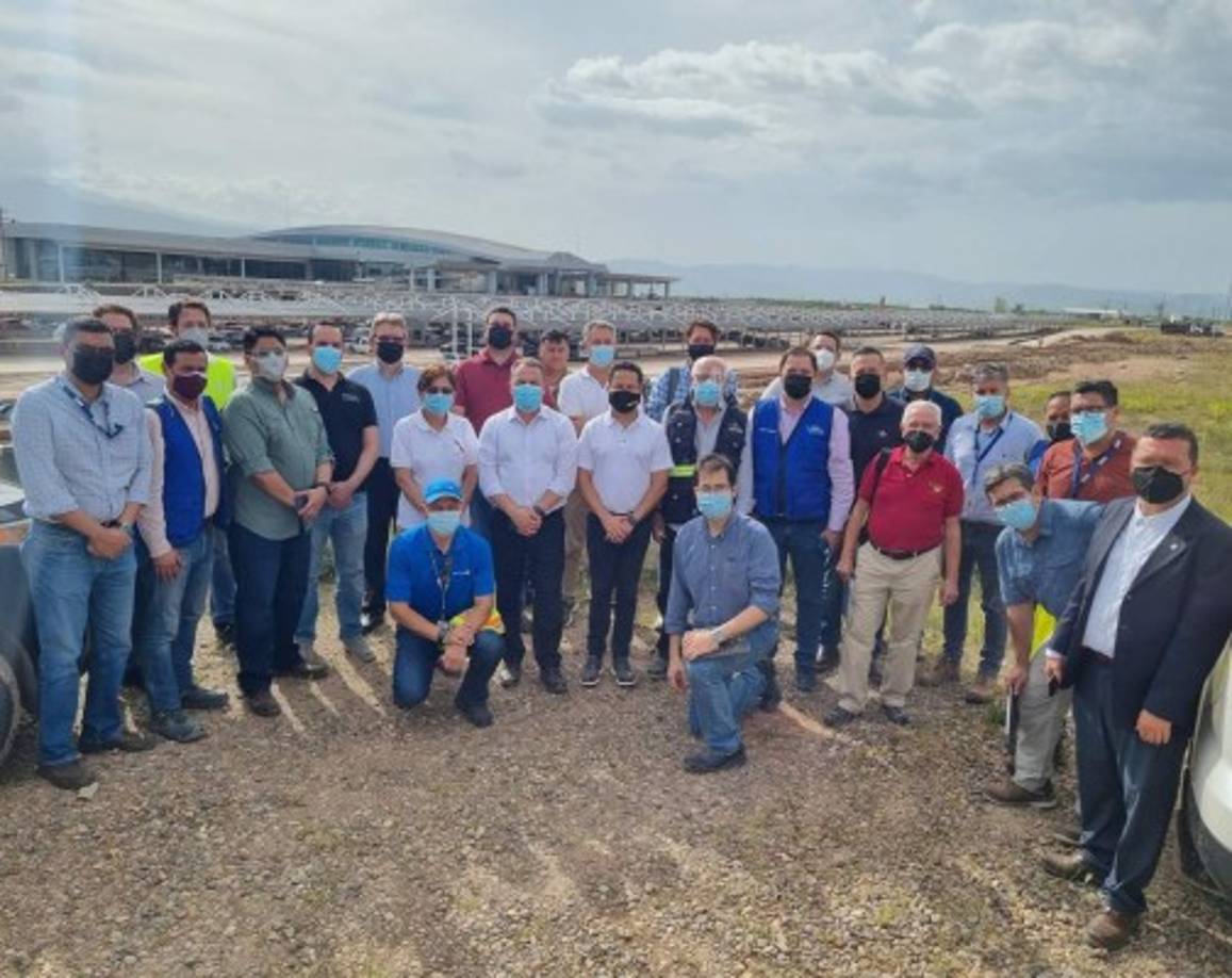 Palmerola, que administrará el consorcio conformado por la hondureña Emco y el operador Aeropuerto Internacional de Múnich, funcionará en el mismo sitio donde opera una base de la Fuerza Aérea Hondureña construida por Estados Unidos a inicios de los años 80 del siglo pasado.