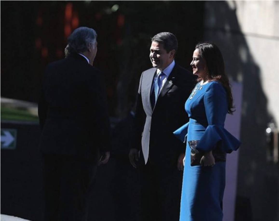 El carisma de la primera dama Ana de Hernández se hace notar en cualquier lugar donde asista.