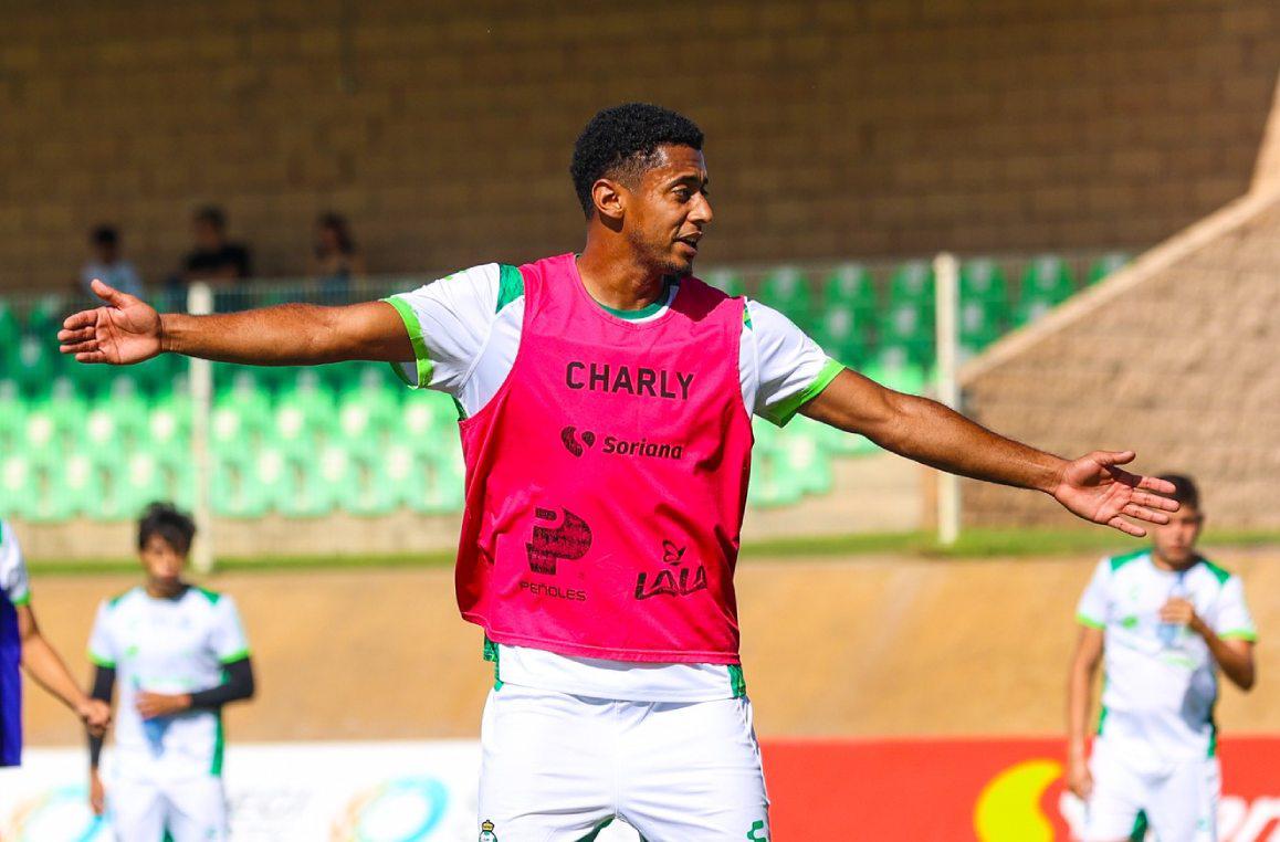 Sorpresa para ver los partidos del Choco Lozano con Santos Laguna en Honduras