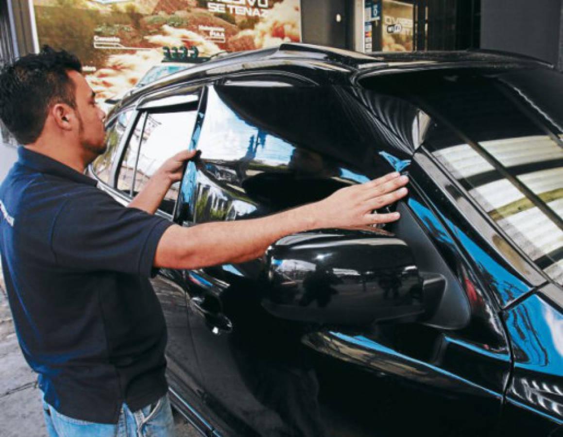 ¿Cuándo es tiempo de renovar el polarizado de su vehículo?