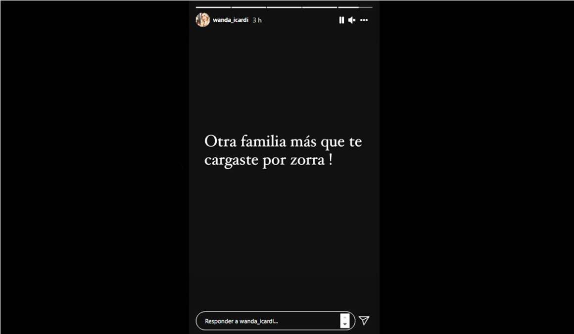 “Otra familia más que te cargaste por zorra”, escribió Nara en sus historias de Instagram de forma misteriosa ya que no especificó a quién estaba dirigido ese texto. El mensaje fue borrado y resubido varias veces a lo largo del día.