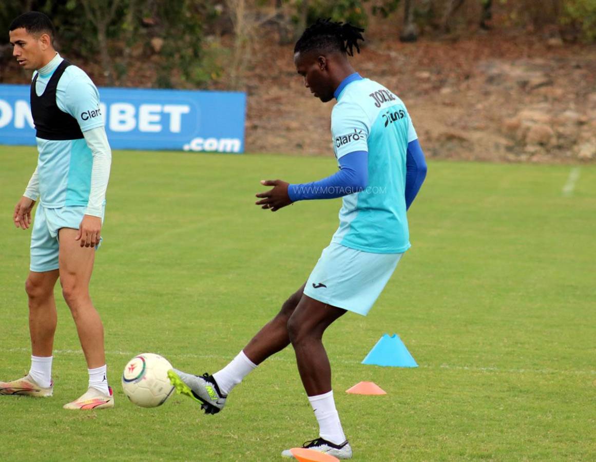 Román Rubilio Castillo está entrenando con el Motagua a la espera de su redebut.