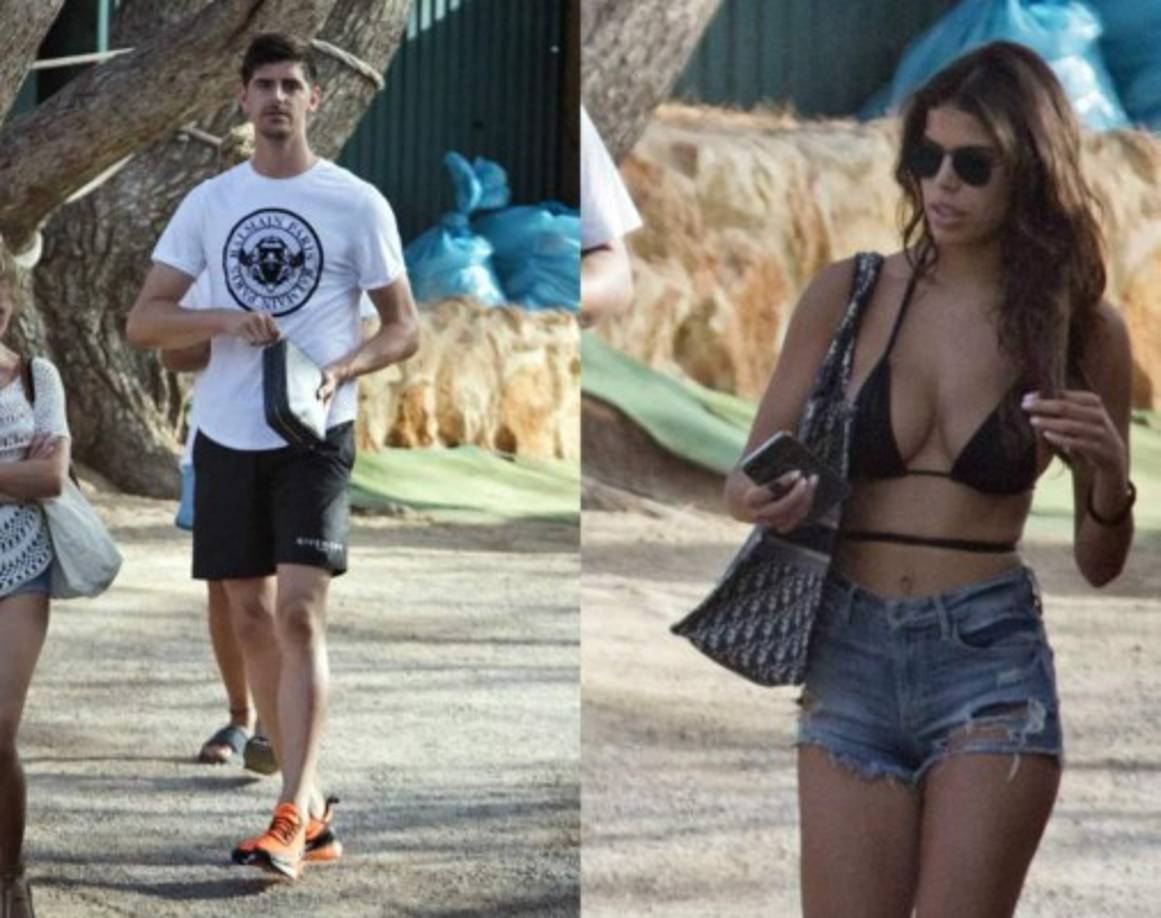 Tras una mala temporada, Thibaut Courtois se relaja en la playa con compañía femenina. Ella es la mujer que ha acompañado al guardameta.