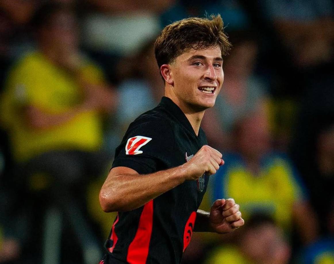 El Porto contactó al FC Barcelona para intentar el fichaje de Pablo Torre y reemplazar a Nico González, que se fue al Manchester City. Sin embargo, el club azulgrana rechazó el interés ya que Hansi Flick cuenta con el jugador. El entrenador alemán evitó la salida del joven futbolista.