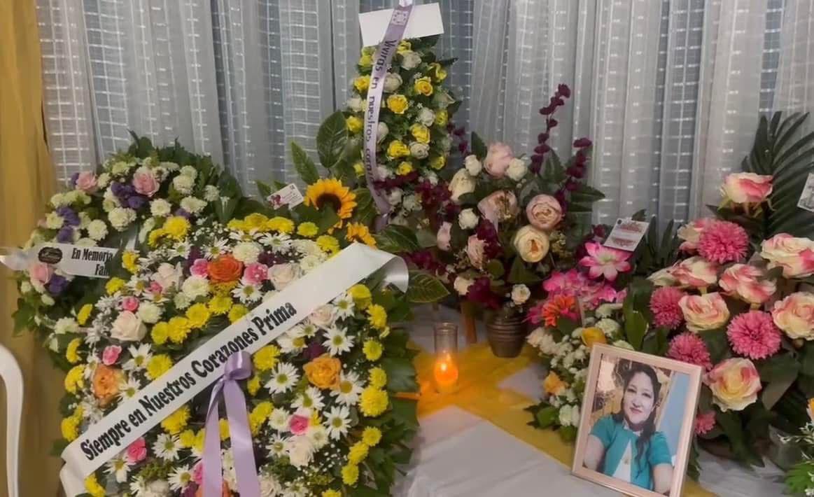 Entre llantos y consternación, velan a la maestra Aleyda Cabrera en Olancho