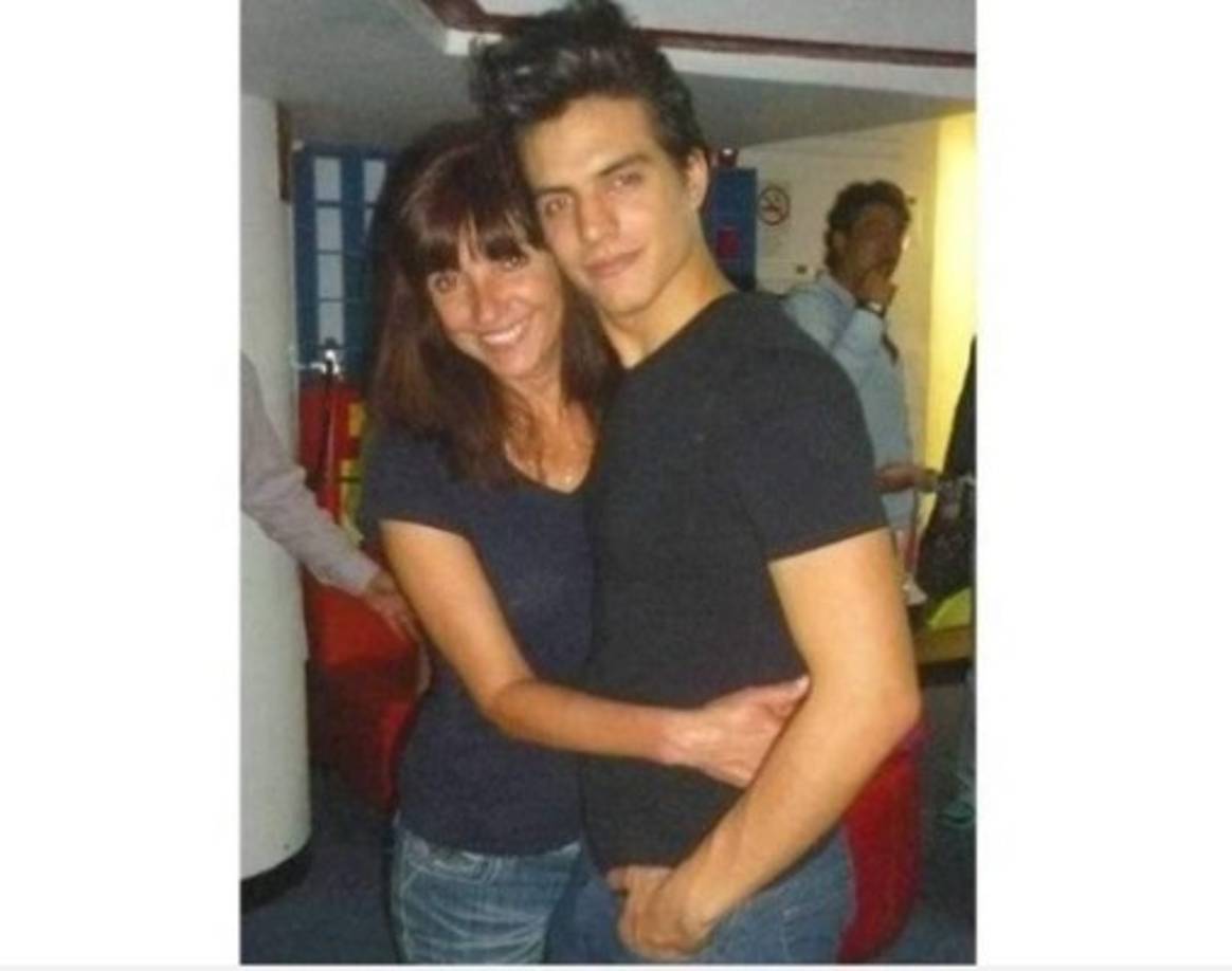 Vadhir nació el 18 de febrero del 91 y es el segundo hijo de Eugenio Derbez. El joven mexicano heredó de sus padre la pasión por la actuación y de su madre su interés por la música. <br/><br/>