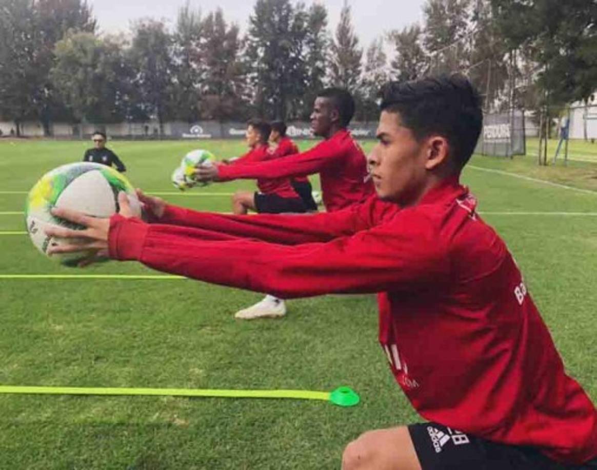 Cristian Cálix cuenta con 19 años de edad y recientemente se convirtió en nuevo legionario hondureño al ser fichado por el Atlas de México.