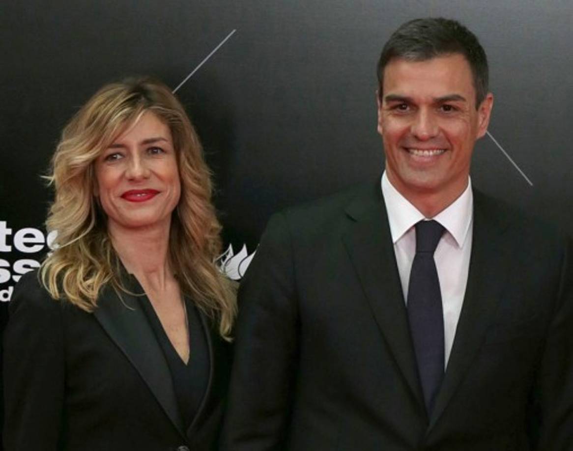 Begoña, la esposa de Pedro Sánchez es experta en captación de fondos para ONG, estudió marketing y trabaja para Inmark Europa, empleo que probablemente deba de aparcar por un tiempo ahora que llega a La Moncloa.