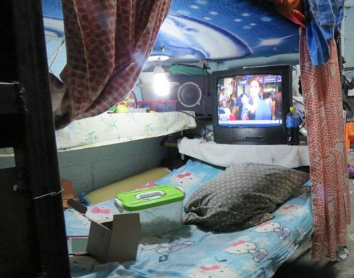 Así como en las celdas de hombres, las mujeres podían introducir cosas a su antojo.