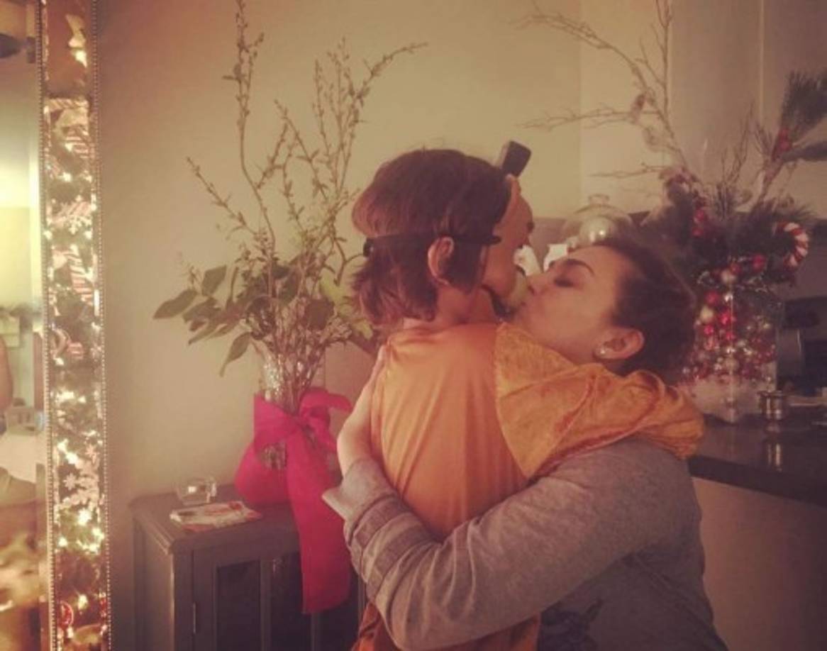 Aracely Arámbula derrite las redes con tierna imagen junto a su hijo mayor.