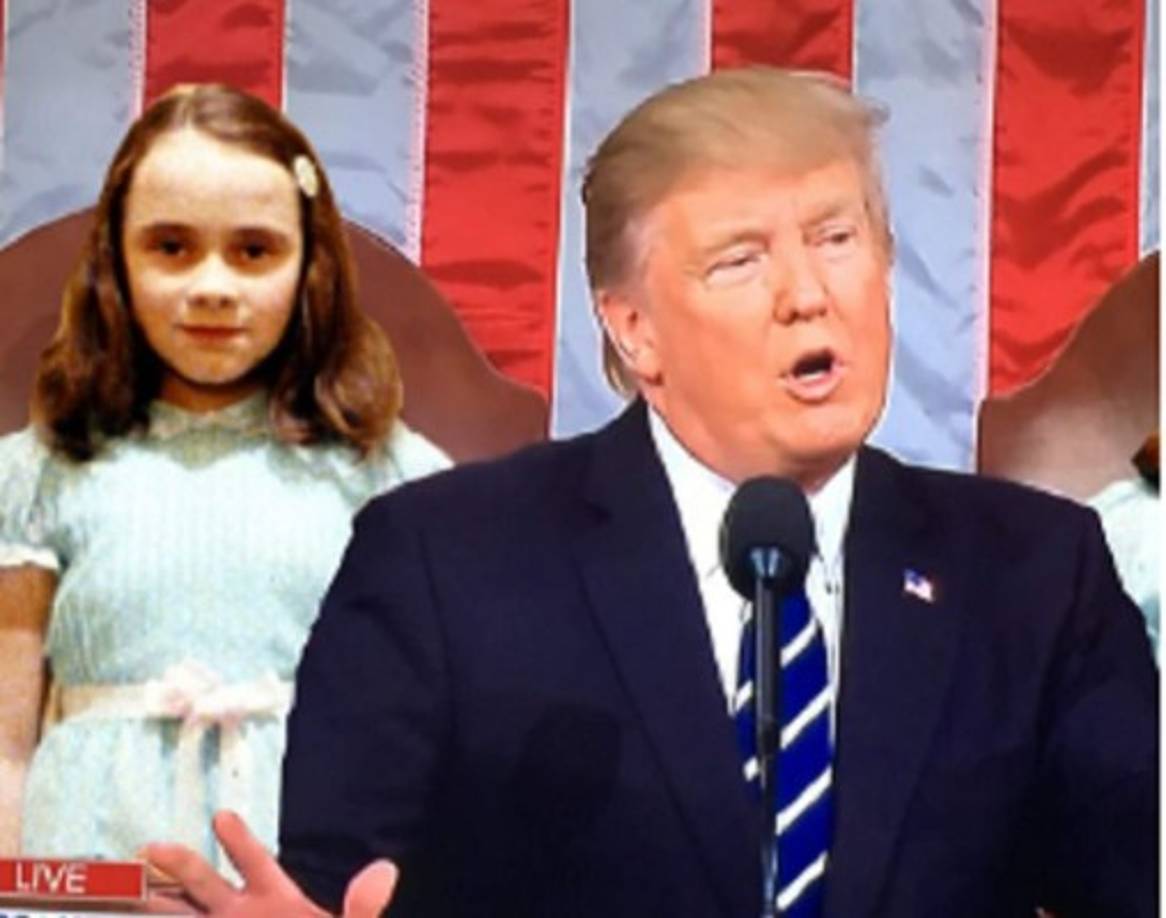 Donald Trump volvió a convertirse en el blanco de las burlas en las redes sociales tras pronunciar anoche su primer discurso como presidente de Estados Unidos frente al Congreso.