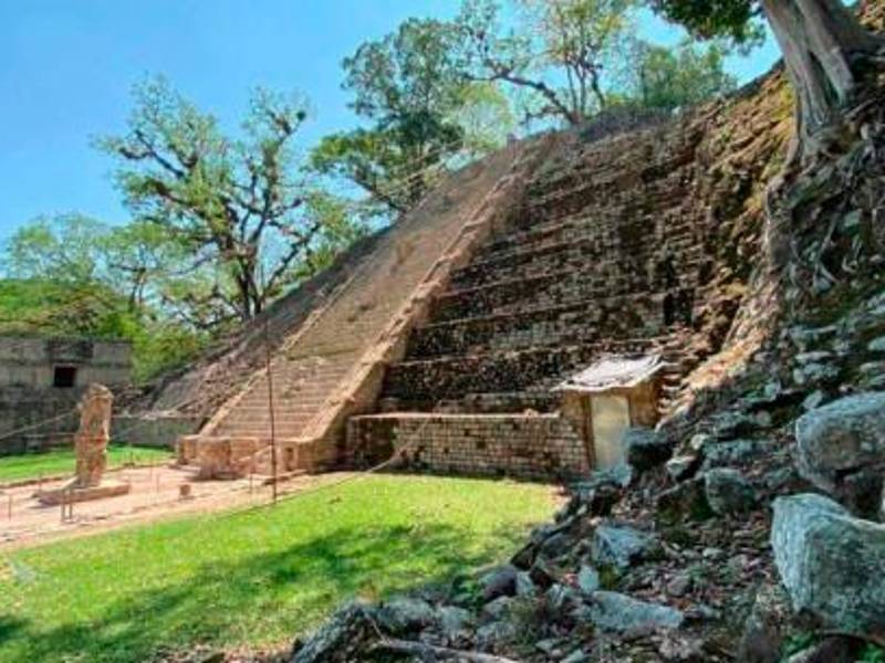 El<b> IHT</b> señaló que la jornada científica, cultural y académica de tres días en Copán Ruinas, sitio arqueológico que conserva una rica historia escrita en piedra de la civilización maya. Imagen de archivo.