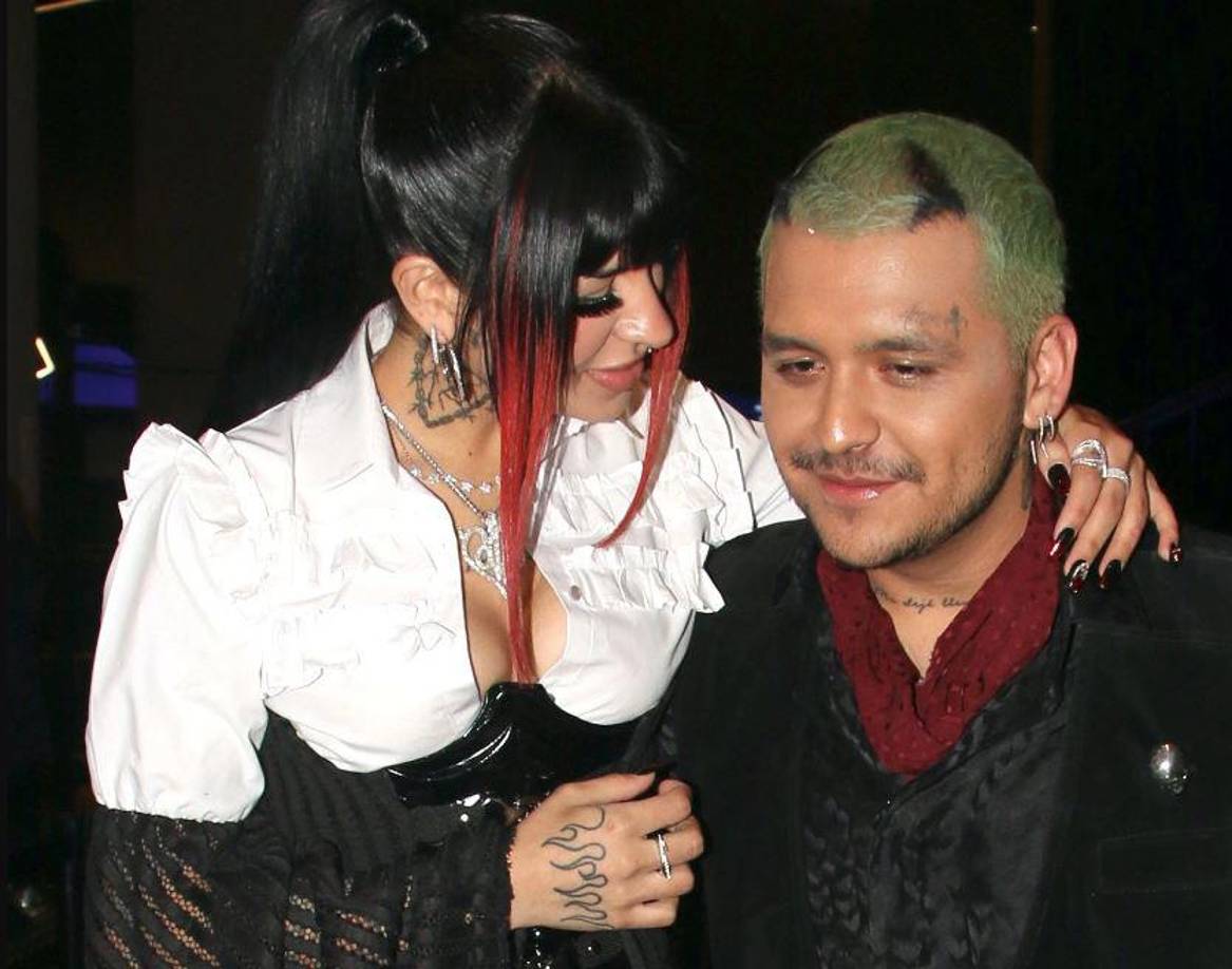 “Él estaba muy emocionado, con sus ojos llenos de lágrimas, de felicidad, pues era su sueño el ser padre, y a los 24 años está muy emocionado, feliz; de hecho, él ha dicho en entrevistas que quiere tener cuatro o cinco hijos, es su mayor ilusión”, dijo la fuente a la revista.