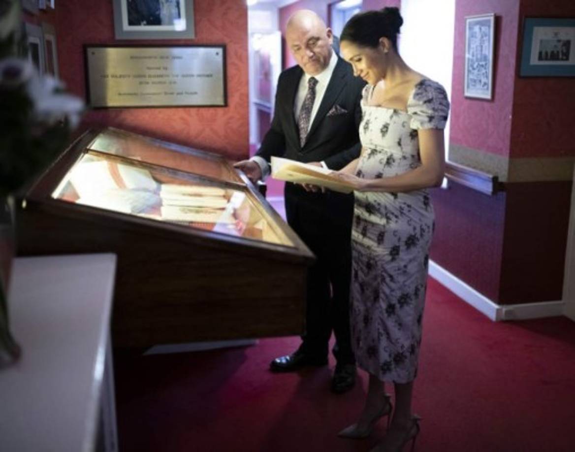 Pese a las presuntos roces entre Meghan y la familia real, según People los futuros padres pasaran la Navidad junto a Kate y William, en los festejos organizados por la reina Isabel II.